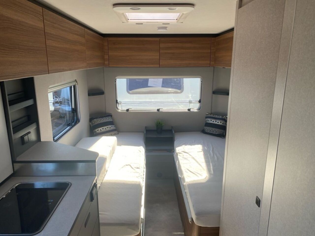 HYMER-ERIBA 495 +++ Messewochen +++ Ansicht 11 für Fahrzeugdetailseite