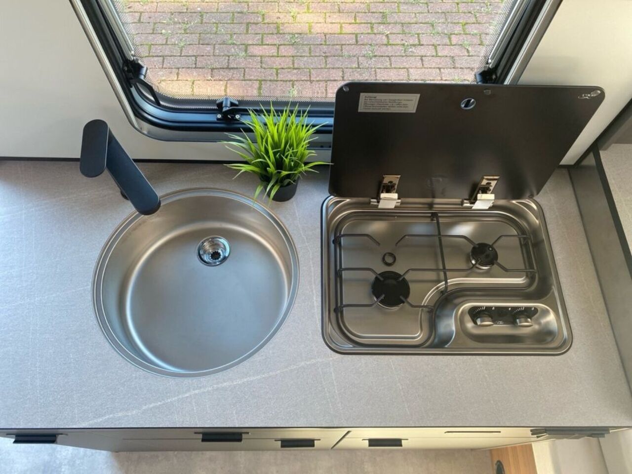 HYMER-ERIBA 495 +++ Messewochen +++ Ansicht 8 für Fahrzeugdetailseite