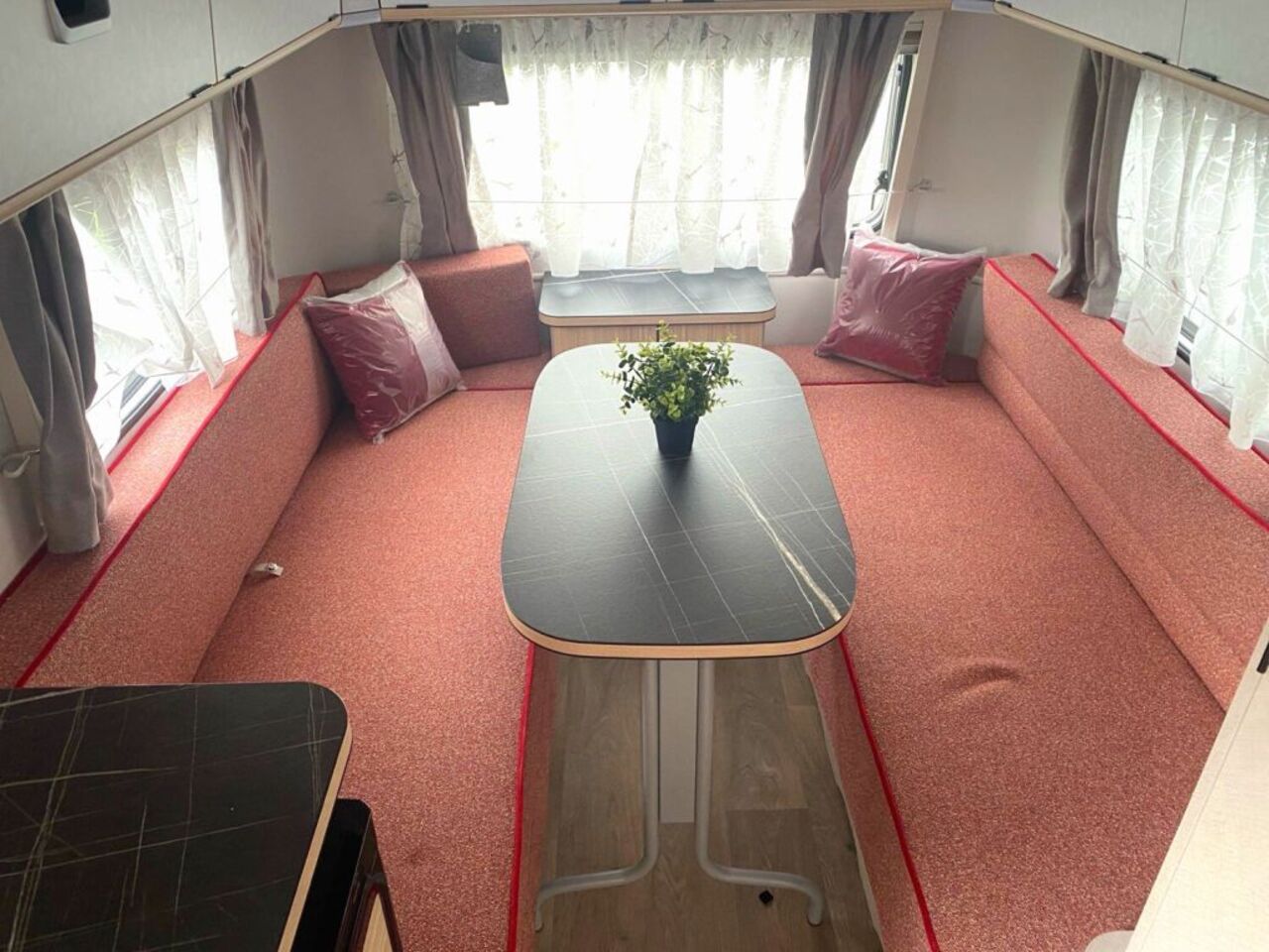 HYMER-ERIBA 420  !!! Abverkauf Vorführwagen !!! Ansicht 7 für Fahrzeugdetailseite