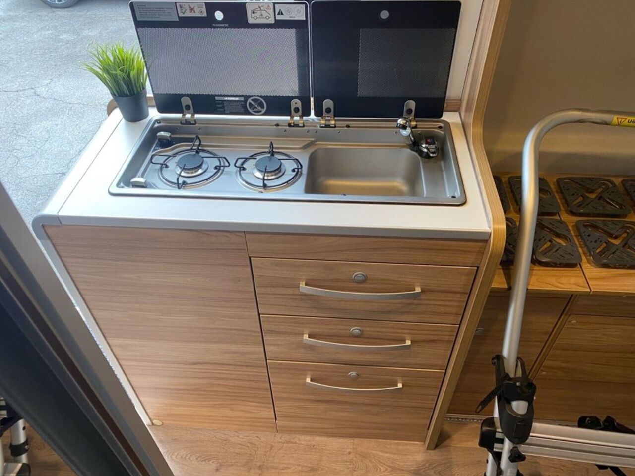 HYMER-ERIBA Ayers Rock +++ Messewochen +++ Ansicht 11 für Fahrzeugdetailseite