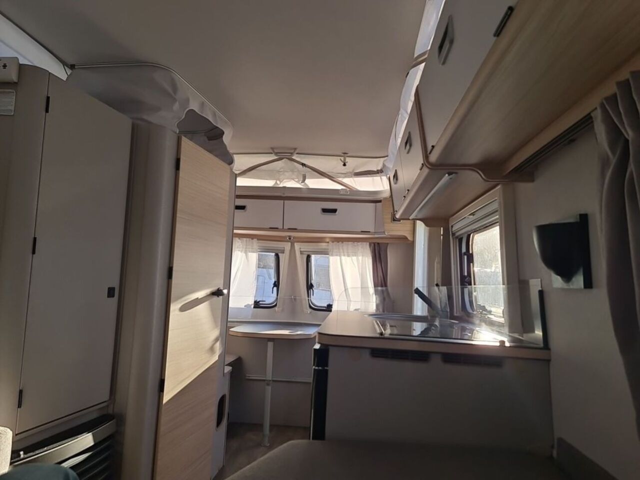 HYMER-ERIBA 542 +++ Messewochen +++ Ansicht 20 für Fahrzeugdetailseite