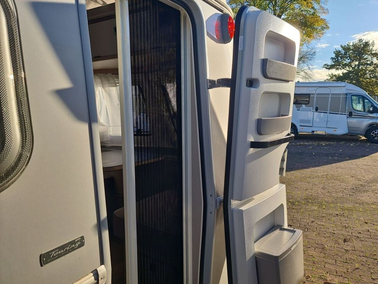 HYMER-ERIBA 542 Ihr Vorteil. Unser Service. Ansicht 25 für Fahrzeugdetailseite