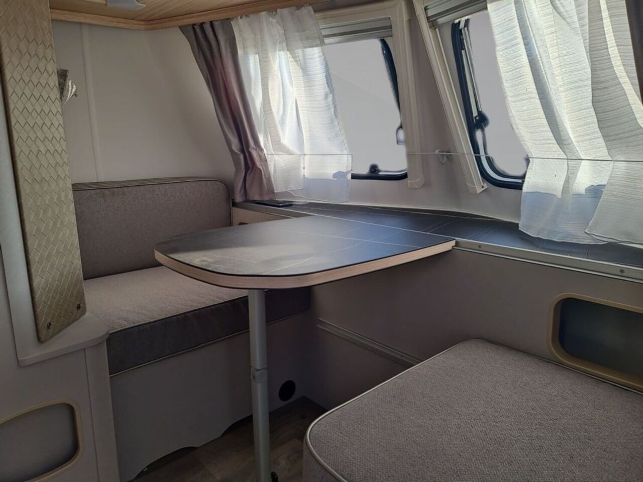 HYMER-ERIBA 542 +++ Messewochen +++ Ansicht 8 für Fahrzeugdetailseite