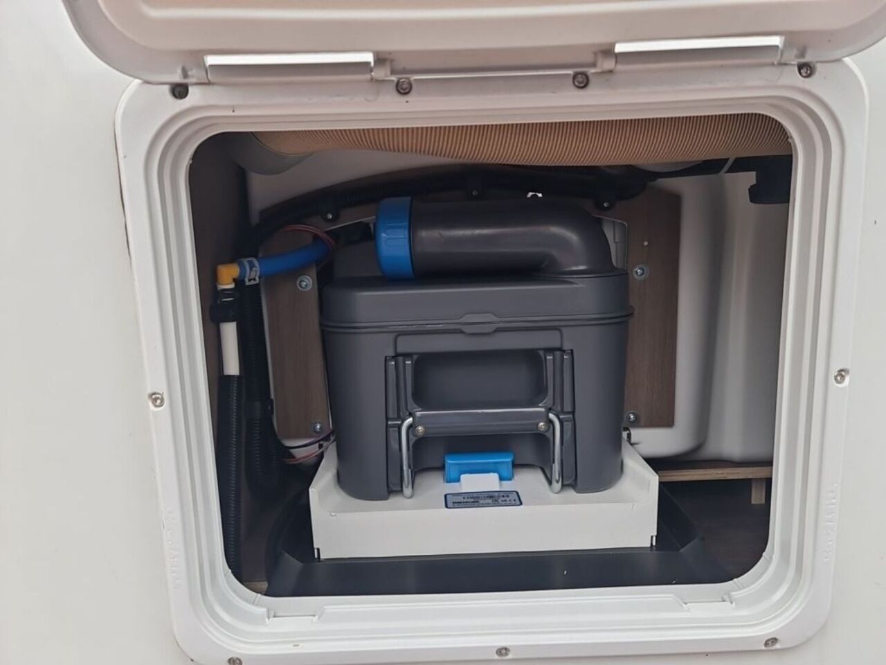 CARADO V339 Ihr Vorteil. Unser Service. Ansicht 24 für Fahrzeugdetailseite