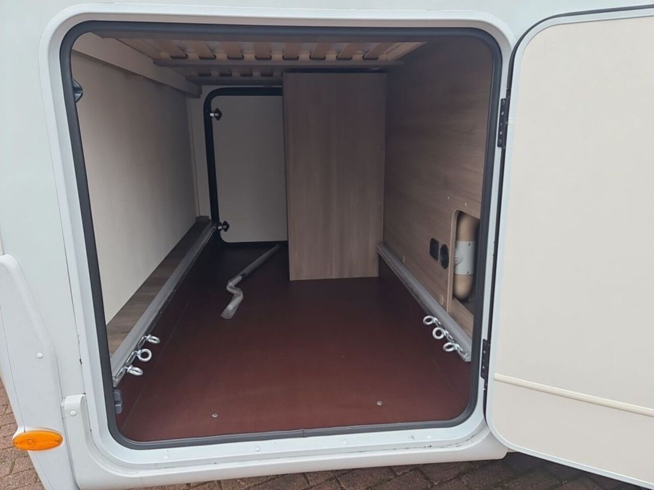 CARADO V339 Ihr Vorteil. Unser Service. Ansicht 26 für Fahrzeugdetailseite