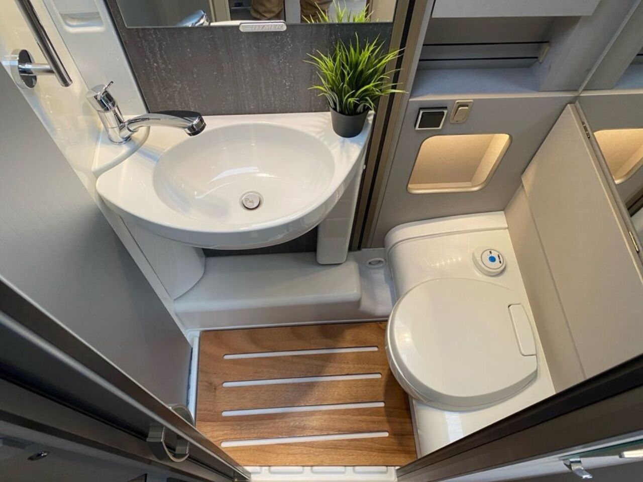 HYMER-ERIBA 474 +++ Zufriedenheitsgarantie +++ Ansicht 13 für Fahrzeugdetailseite