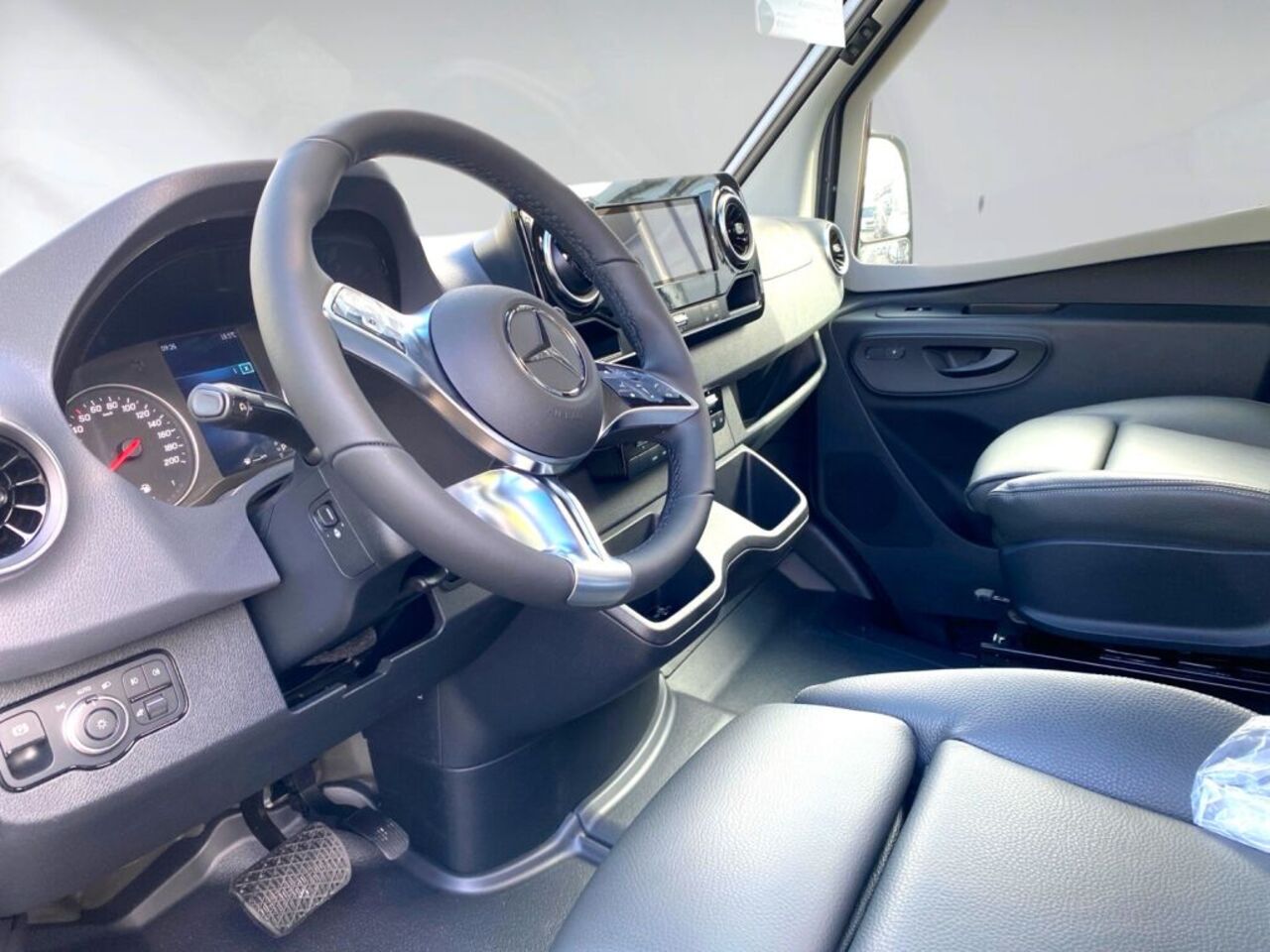 HYMER-ERIBA Grand Canyon S 700 +++ Zufriedenheitsgarantie +++ Ansicht 10 für Fahrzeugdetailseite