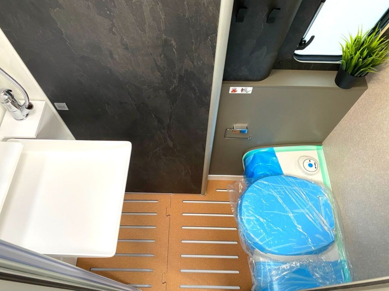 HYMER-ERIBA Grand Canyon S 700 +++ Zufriedenheitsgarantie +++ Ansicht 18 für Fahrzeugdetailseite