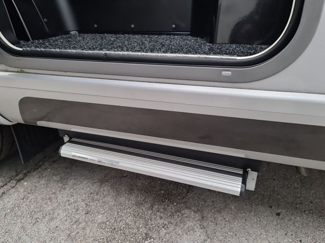 HYMER-ERIBA 580 Pure Ihr Vorteil. Unser Service. Ansicht 24 für Fahrzeugdetailseite