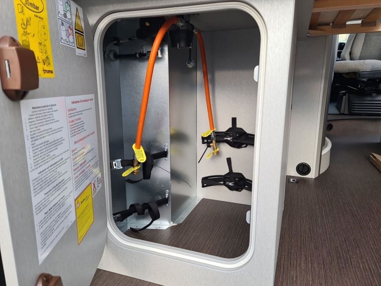 HYMER-ERIBA 540 Campus Ihr Vorteil. Unser Service. Ansicht 23 für Fahrzeugdetailseite