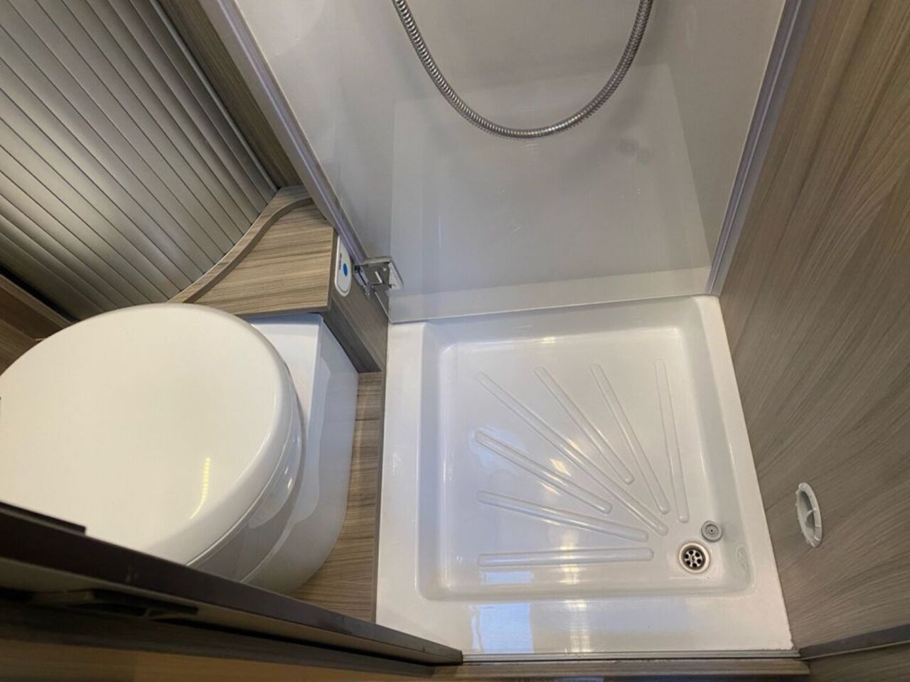 MEGAMOBIL 600 +++ Messewochen +++ Ansicht 15 für Fahrzeugdetailseite