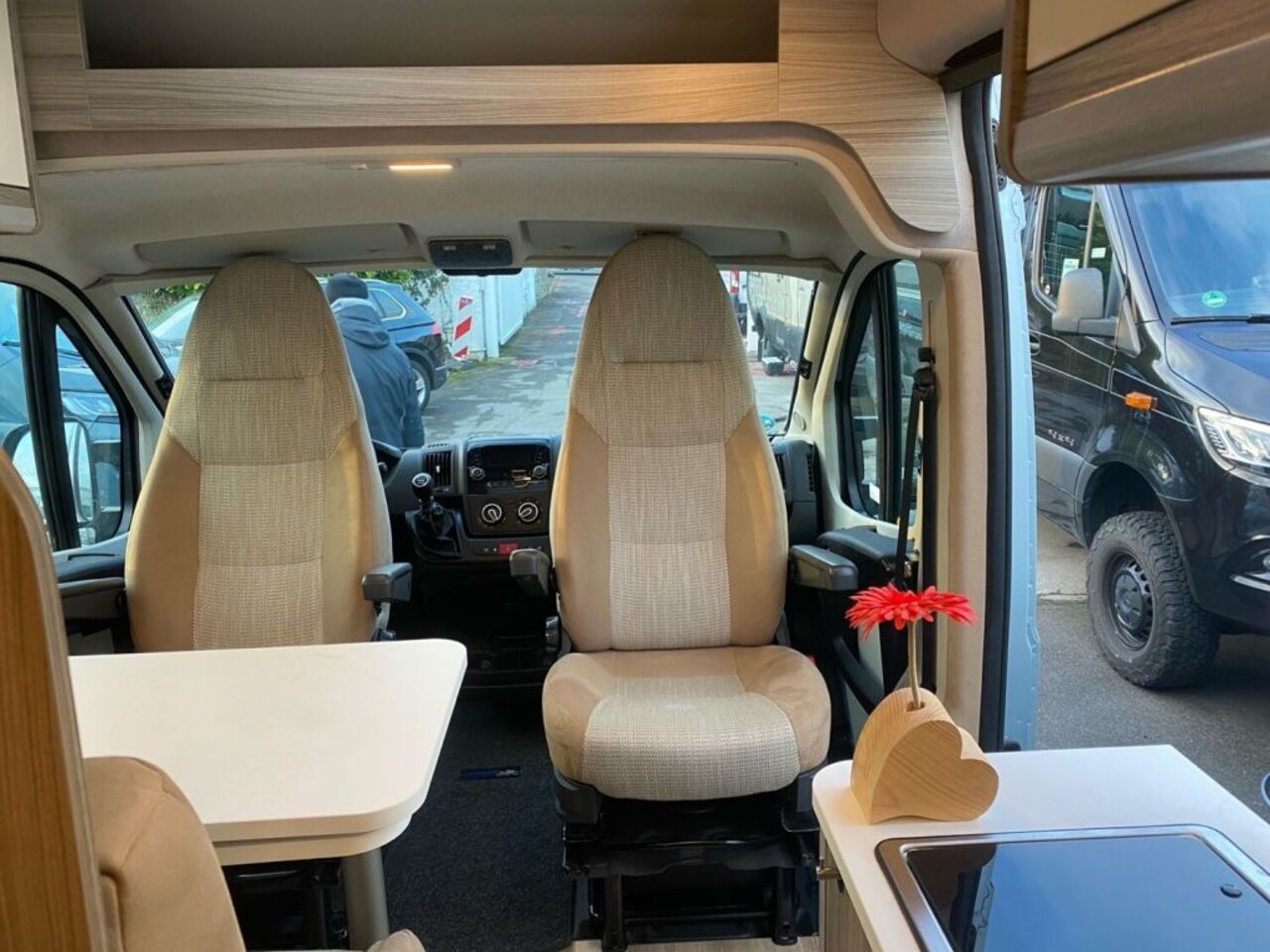 MEGAMOBIL 600 +++ Messewochen +++ Ansicht 17 für Fahrzeugdetailseite