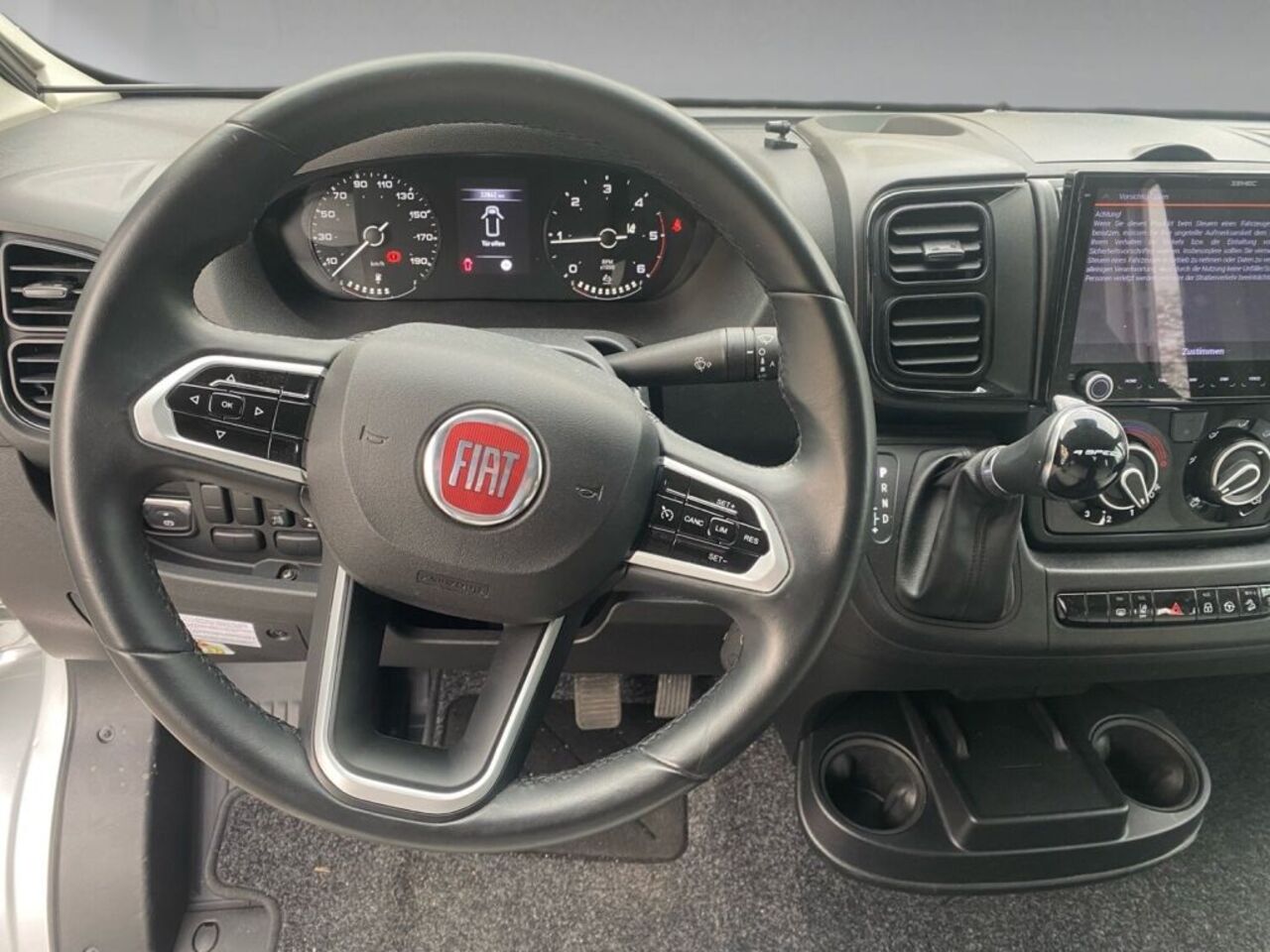 HYMER-ERIBA 580 Pure +++ Messewochen +++ Ansicht 8 für Fahrzeugdetailseite