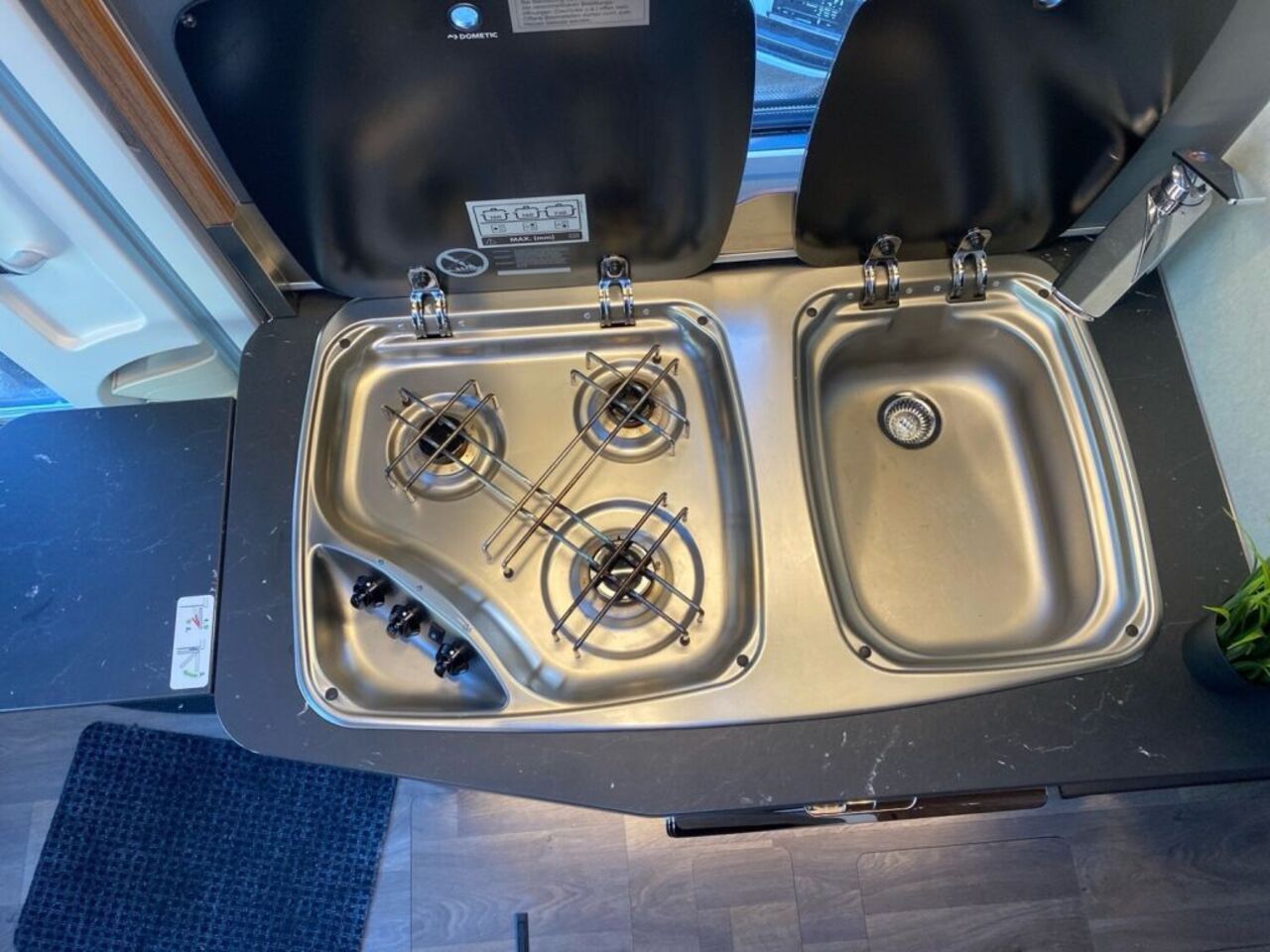 HYMER-ERIBA T 580 +++ Messewochen +++ Ansicht 13 für Fahrzeugdetailseite