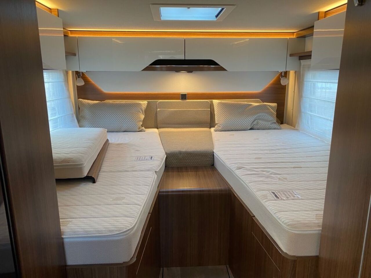 HYMER-ERIBA T 580 +++ Messewochen +++ Ansicht 16 für Fahrzeugdetailseite