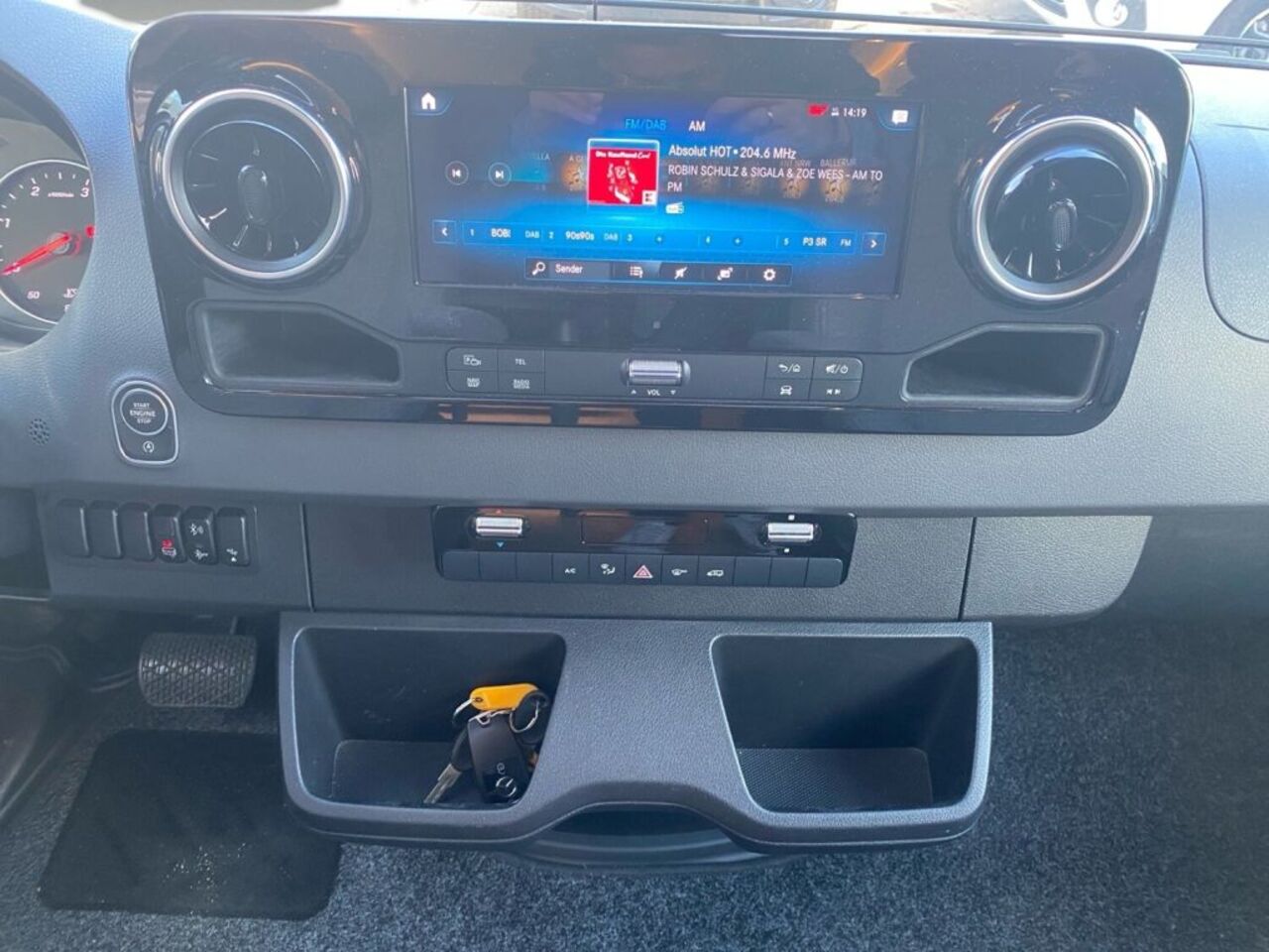 HYMER-ERIBA T 580 +++ Messewochen +++ Ansicht 8 für Fahrzeugdetailseite