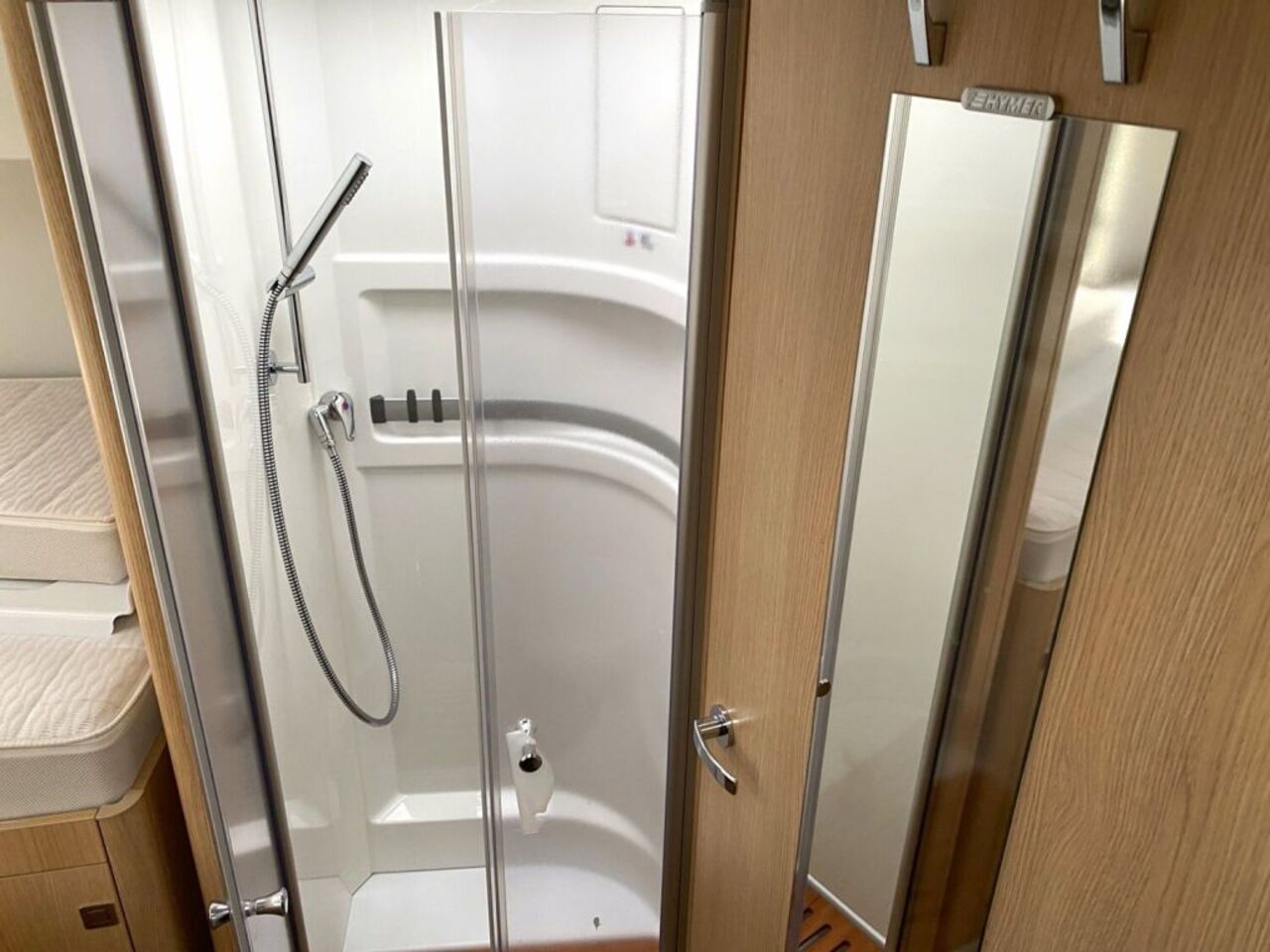 HYMER-ERIBA I 680 +++ Messewochen +++ Ansicht 19 für Fahrzeugdetailseite