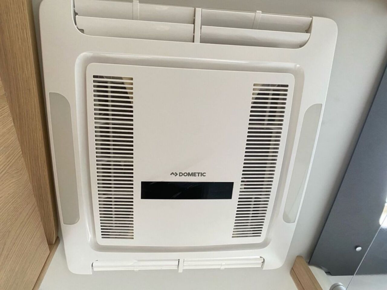 HYMER-ERIBA I 680 +++ Messewochen +++ Ansicht 20 für Fahrzeugdetailseite