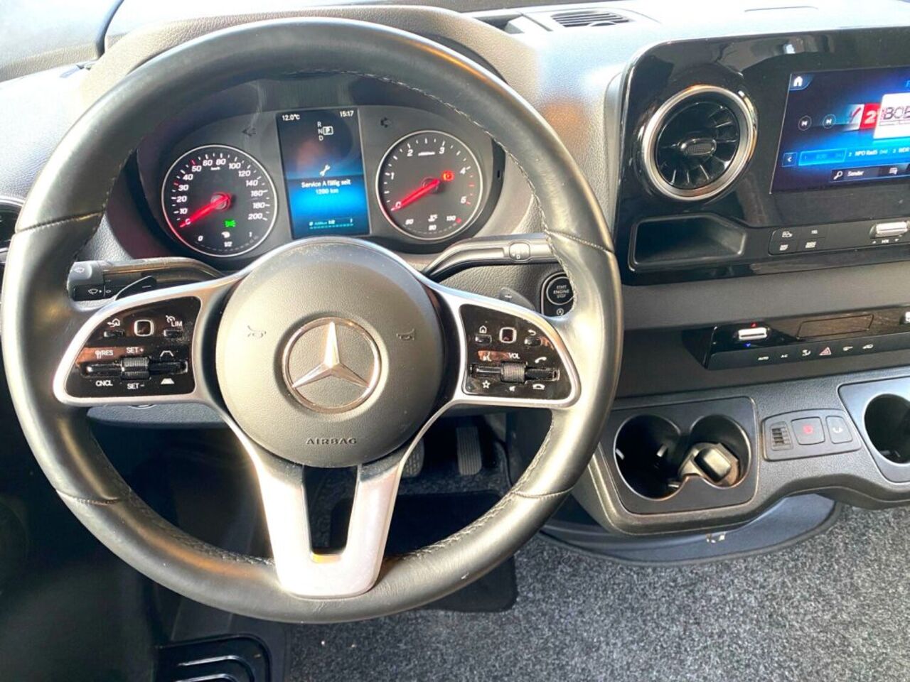 HYMER-ERIBA I 680 +++ Messewochen +++ Ansicht 7 für Fahrzeugdetailseite