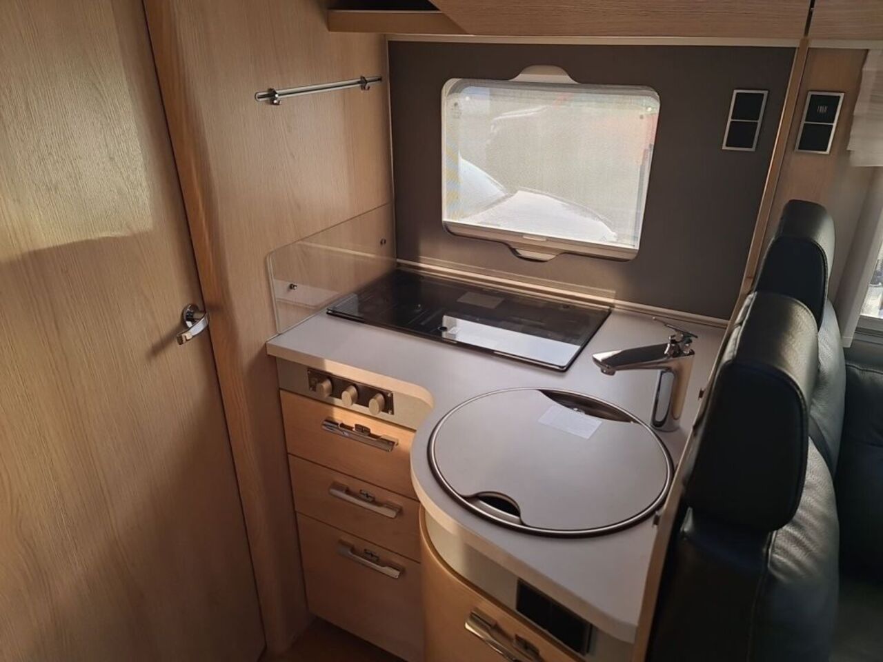 HYMER-ERIBA I 680 +++ Messewochen +++ Ansicht 13 für Fahrzeugdetailseite