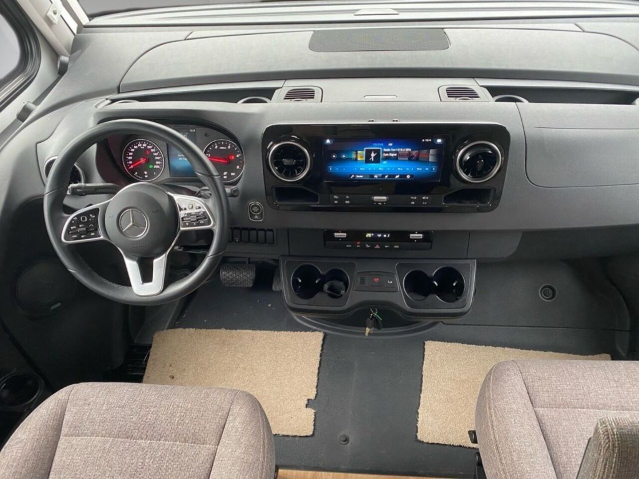 HYMER-ERIBA I 680 +++ Messewochen +++ Ansicht 10 für Fahrzeugdetailseite