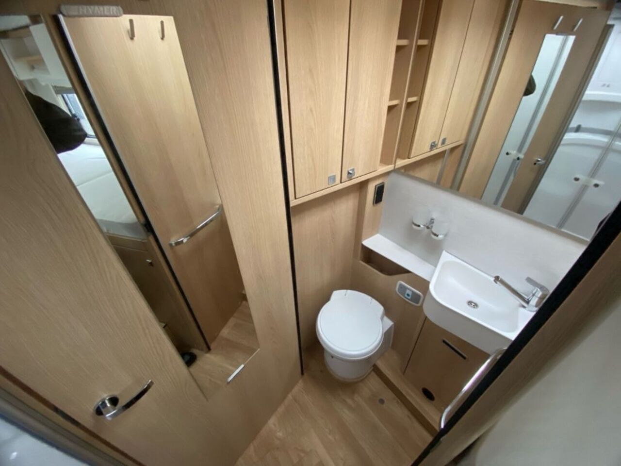 HYMER-ERIBA I 680 +++ Messewochen +++ Ansicht 15 für Fahrzeugdetailseite