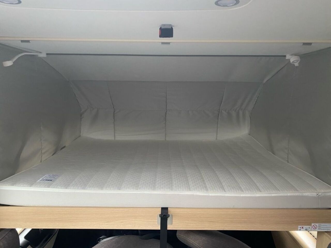 HYMER-ERIBA I 680 +++ Messewochen +++ Ansicht 18 für Fahrzeugdetailseite