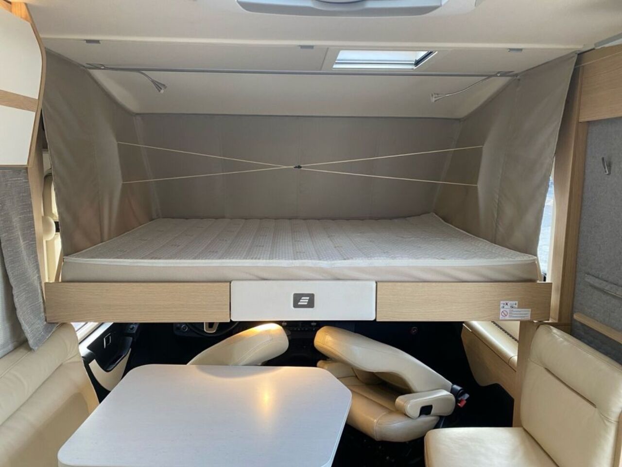 HYMER-ERIBA I 790 +++ Messewochen +++ Ansicht 18 für Fahrzeugdetailseite