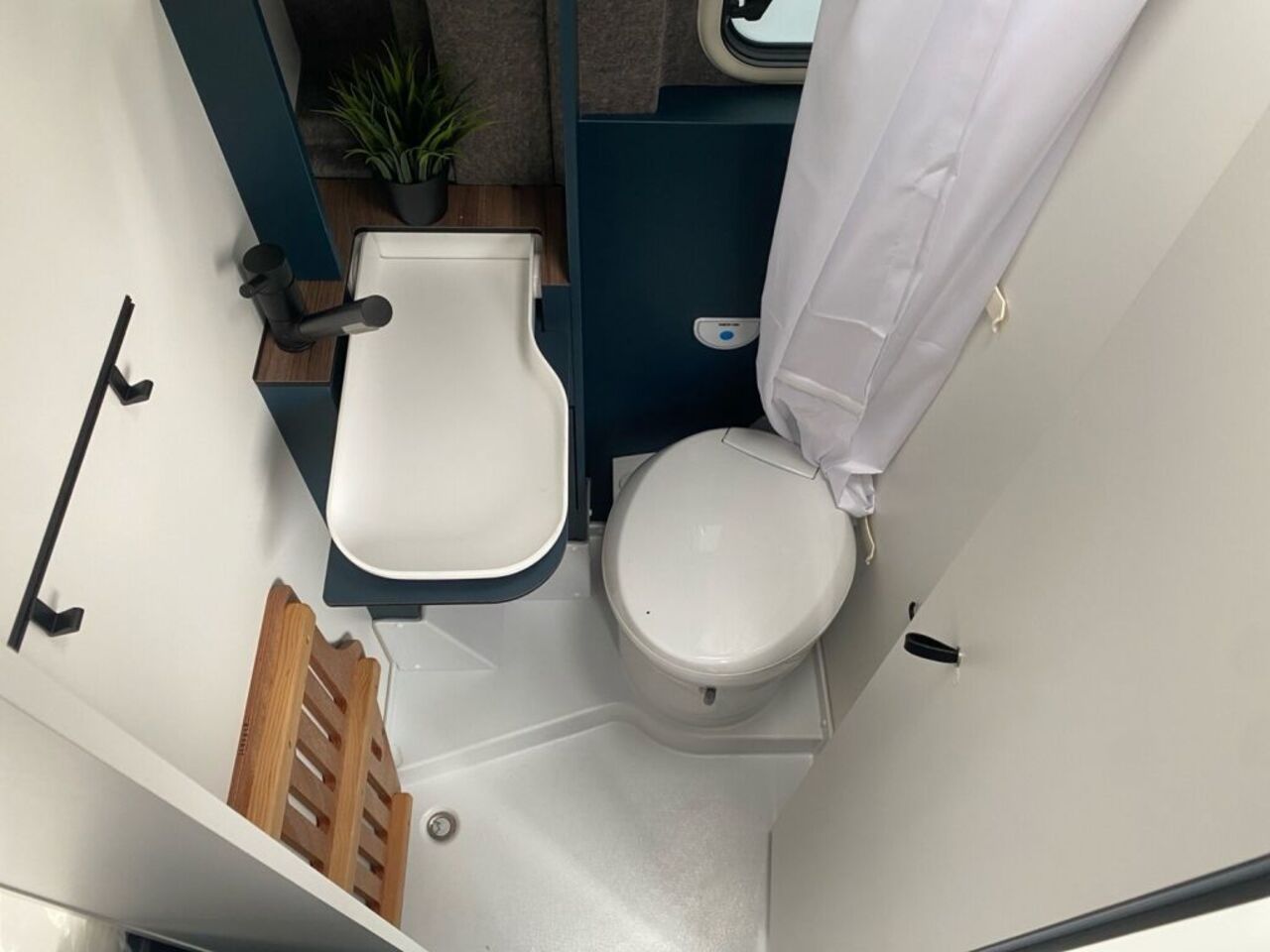 HYMER-ERIBA 600 +++ Messewochen +++ Ansicht 13 für Fahrzeugdetailseite