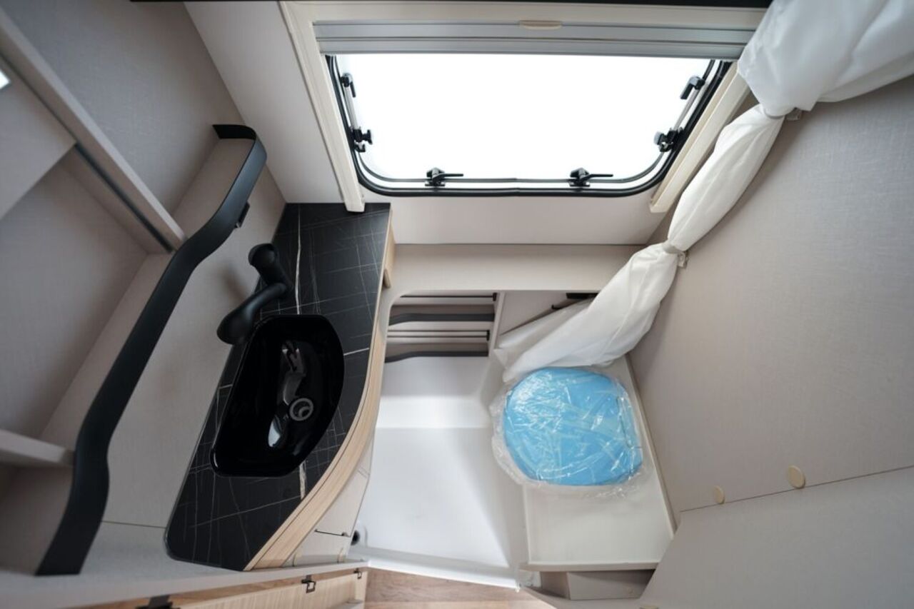 HYMER-ERIBA 642 Ihr Vorteil. Unser Service. Ansicht 12 für Fahrzeugdetailseite