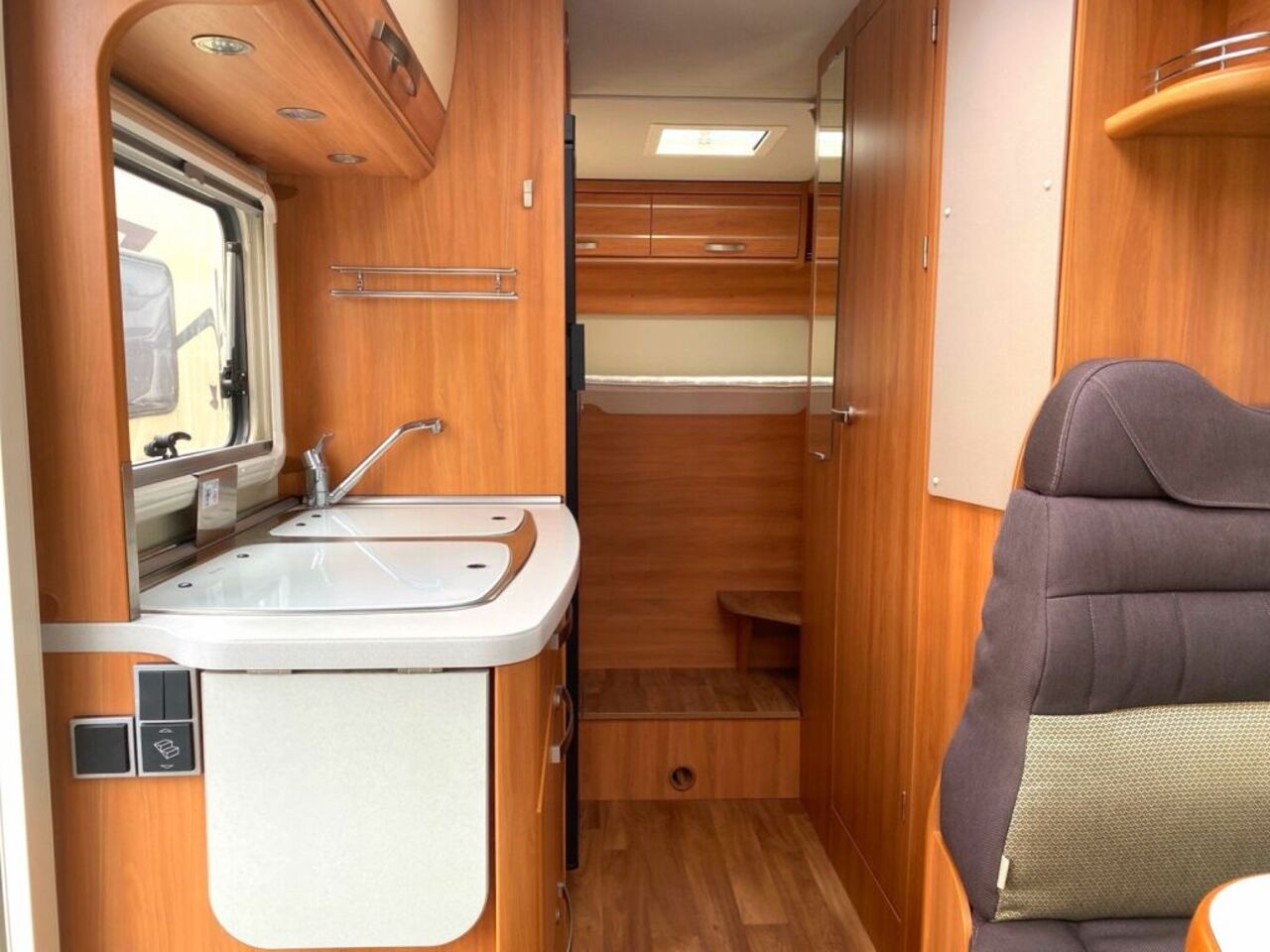 HYMER-ERIBA 560 Ihr Vorteil. Unser Service. Ansicht 19 für Fahrzeugdetailseite