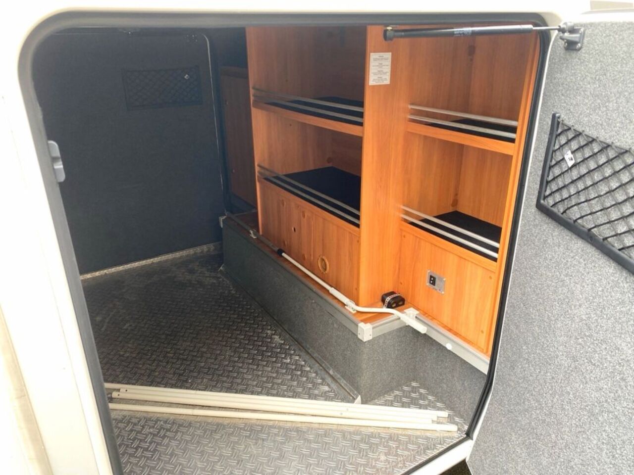 HYMER-ERIBA 560 Ihr Vorteil. Unser Service. Ansicht 21 für Fahrzeugdetailseite