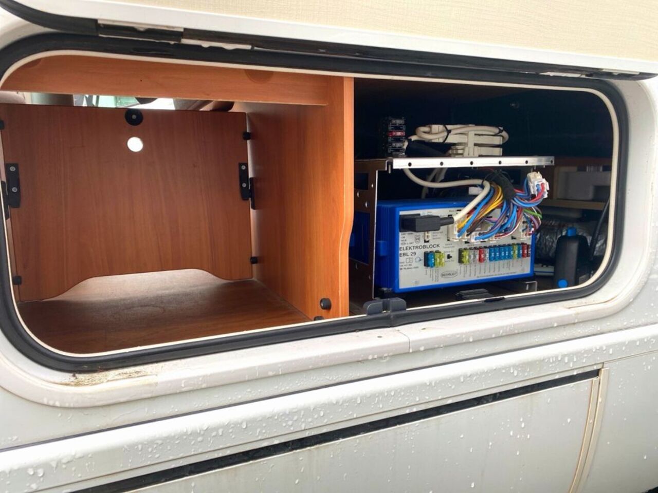 HYMER-ERIBA 560 Ihr Vorteil. Unser Service. Ansicht 22 für Fahrzeugdetailseite