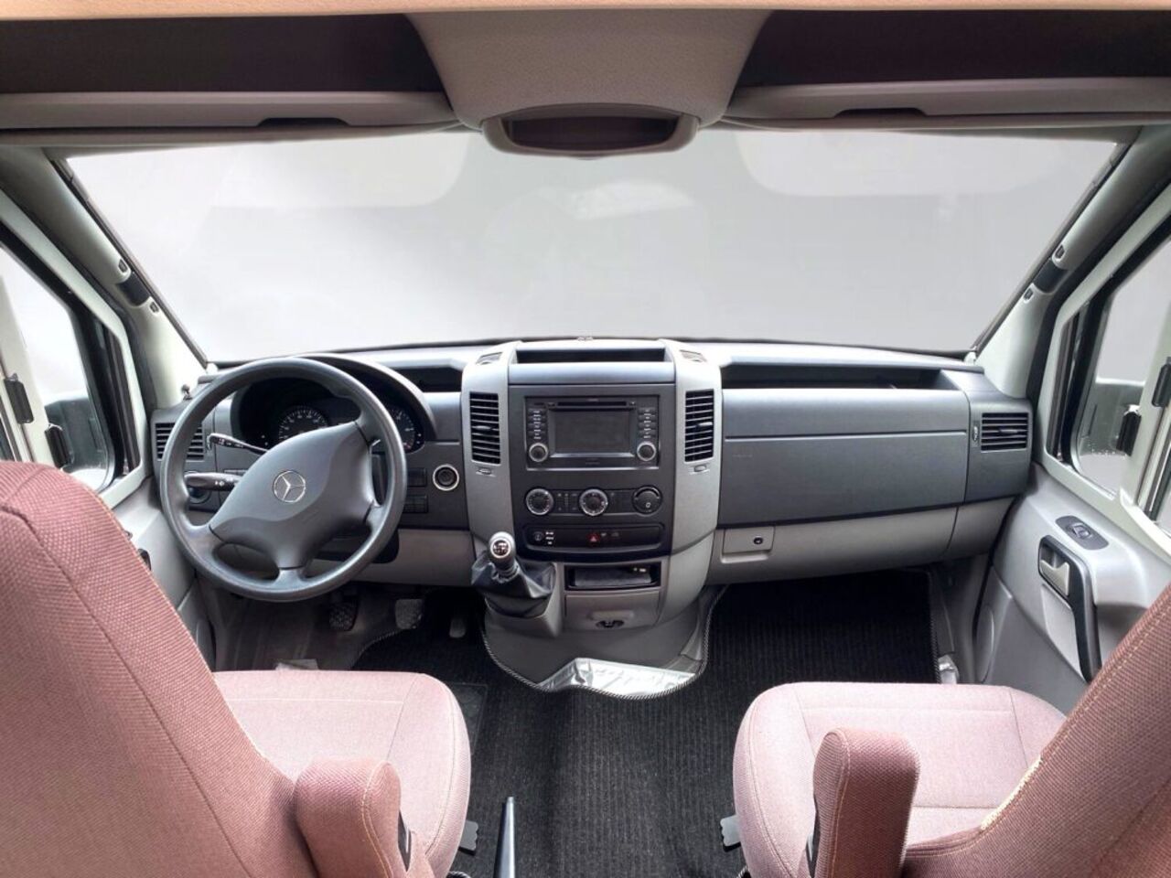 HYMER-ERIBA 560 Ihr Vorteil. Unser Service. Ansicht 8 für Fahrzeugdetailseite