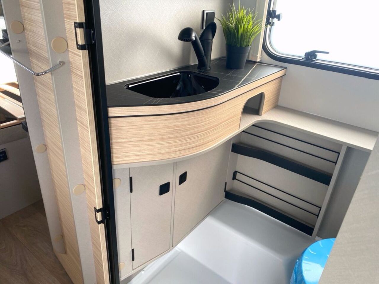 HYMER-ERIBA 630 !!! Top‑Preis Garantie !!! Ansicht 14 für Fahrzeugdetailseite