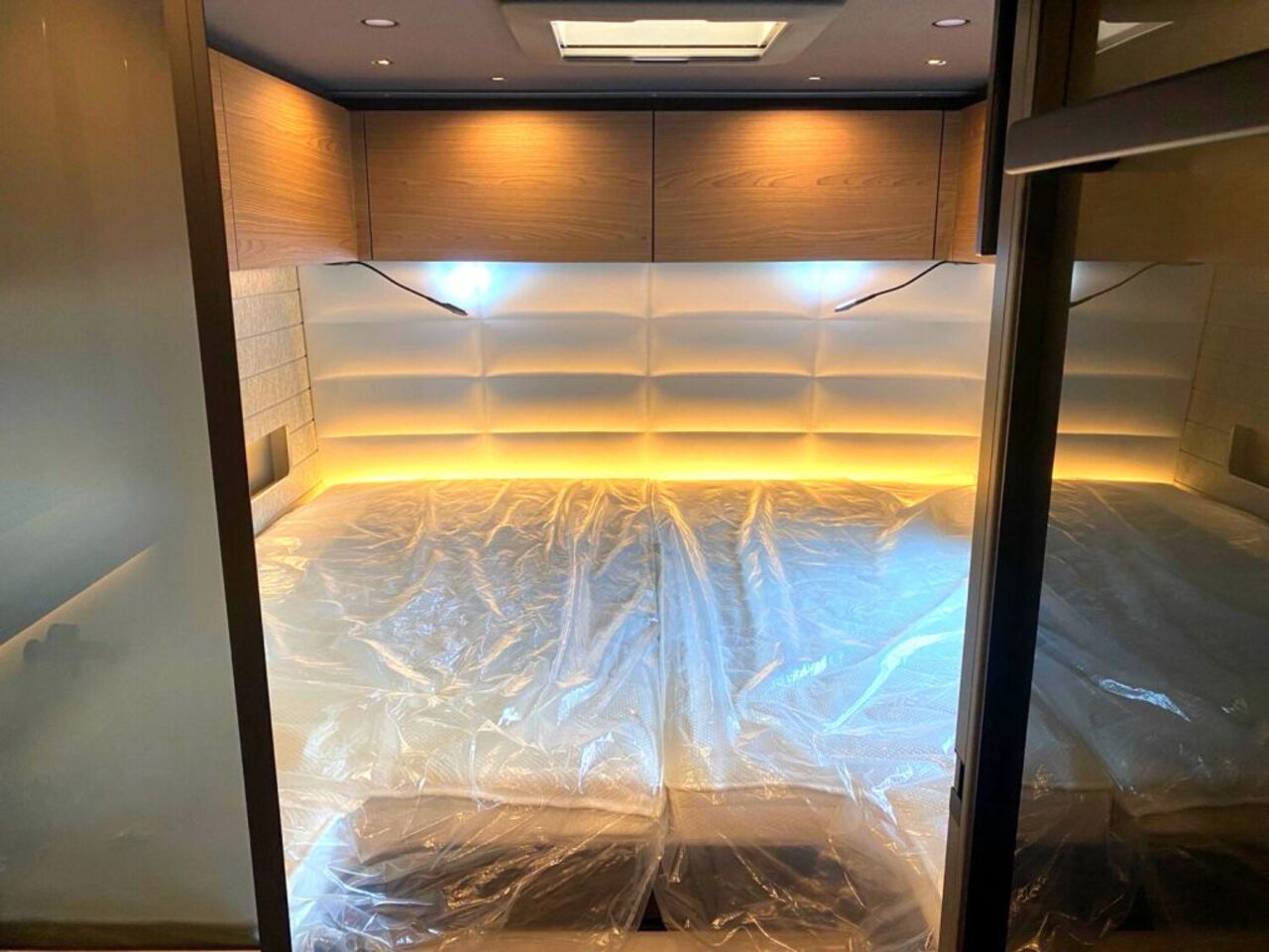 NIESMANN + BISCHOFF 920 Mehr Premium. Mehr Preisvorteil. Ansicht 18 für Fahrzeugdetailseite