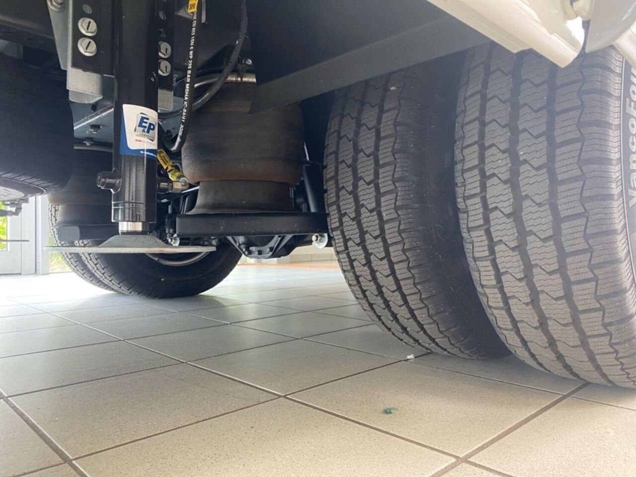 NIESMANN + BISCHOFF 920 Mehr Premium. Mehr Preisvorteil. Ansicht 25 für Fahrzeugdetailseite
