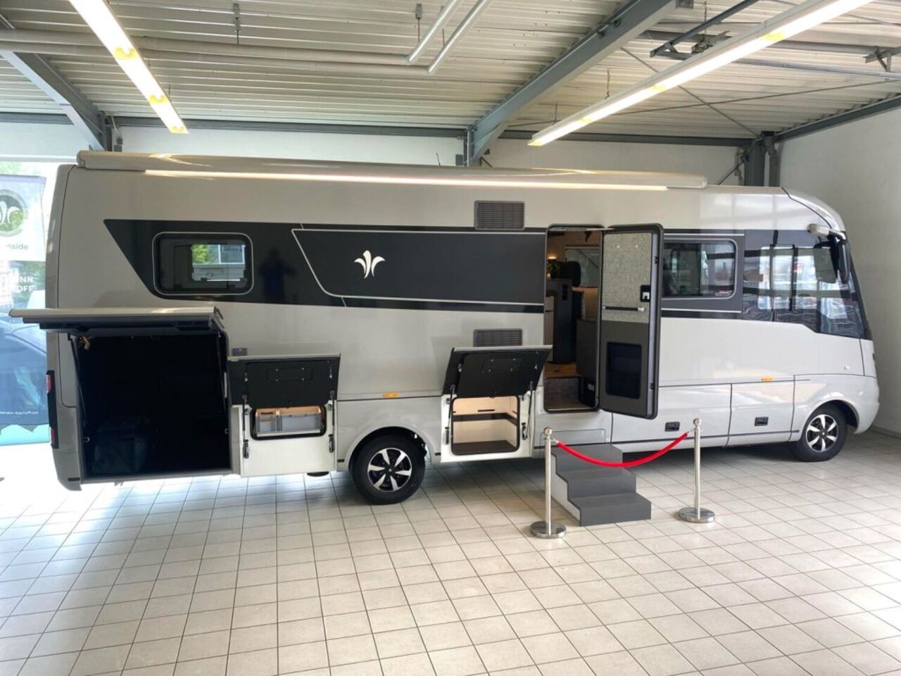 NIESMANN + BISCHOFF 920 Mehr Premium. Mehr Preisvorteil. Ansicht 27 für Fahrzeugdetailseite