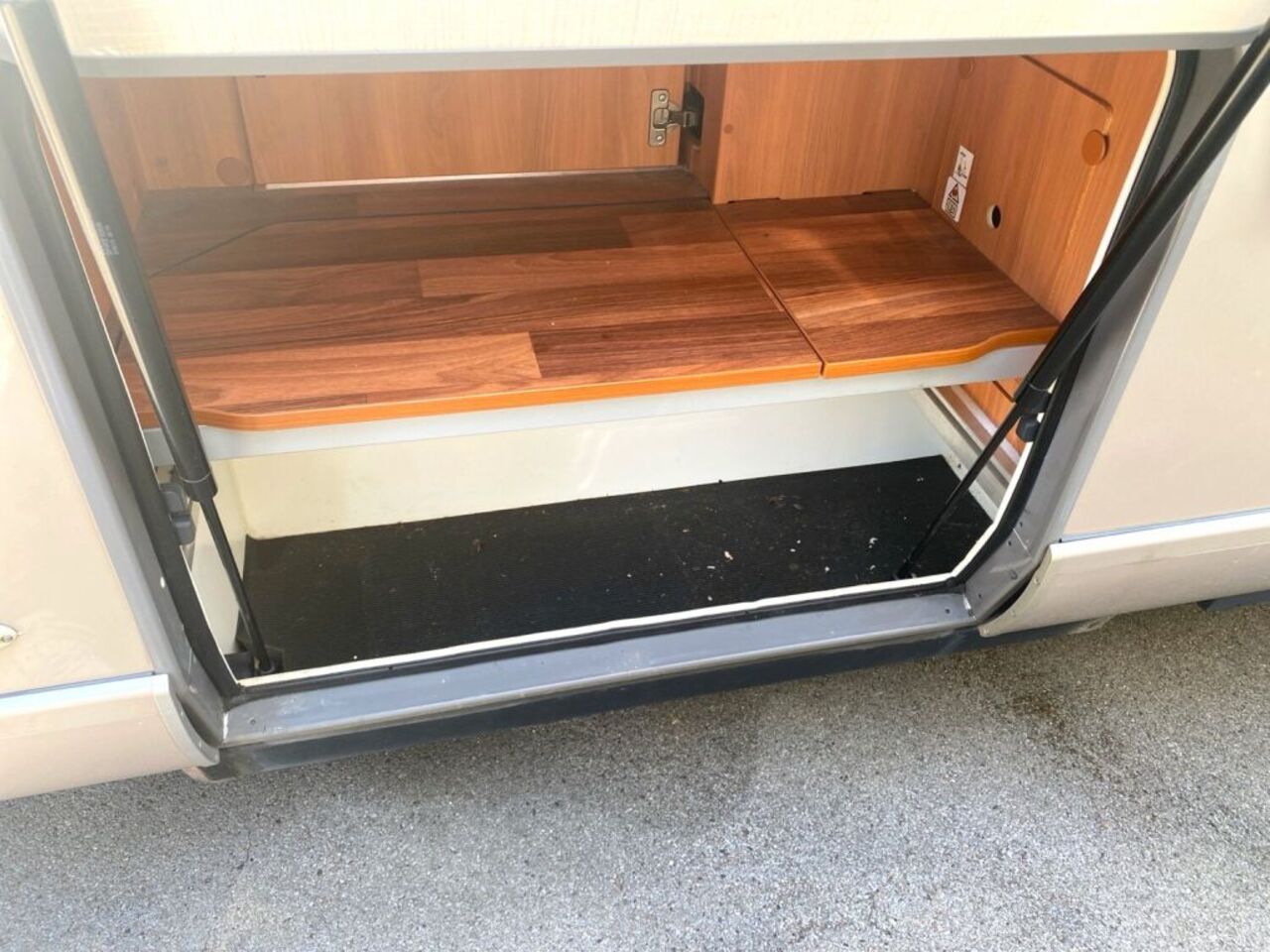 HYMER-ERIBA 624 Leder,ALDE,Automatik,3.0L Maxi Ansicht 21 für Fahrzeugdetailseite