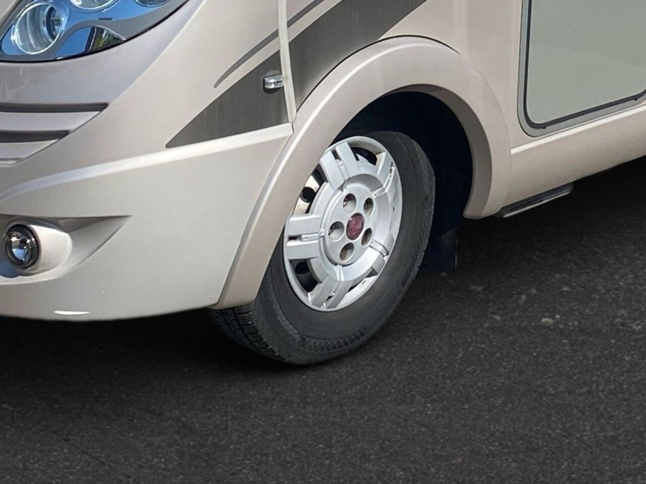 HYMER-ERIBA 624 Leder,ALDE,Automatik,3.0L Maxi Ansicht 6 für Fahrzeugdetailseite