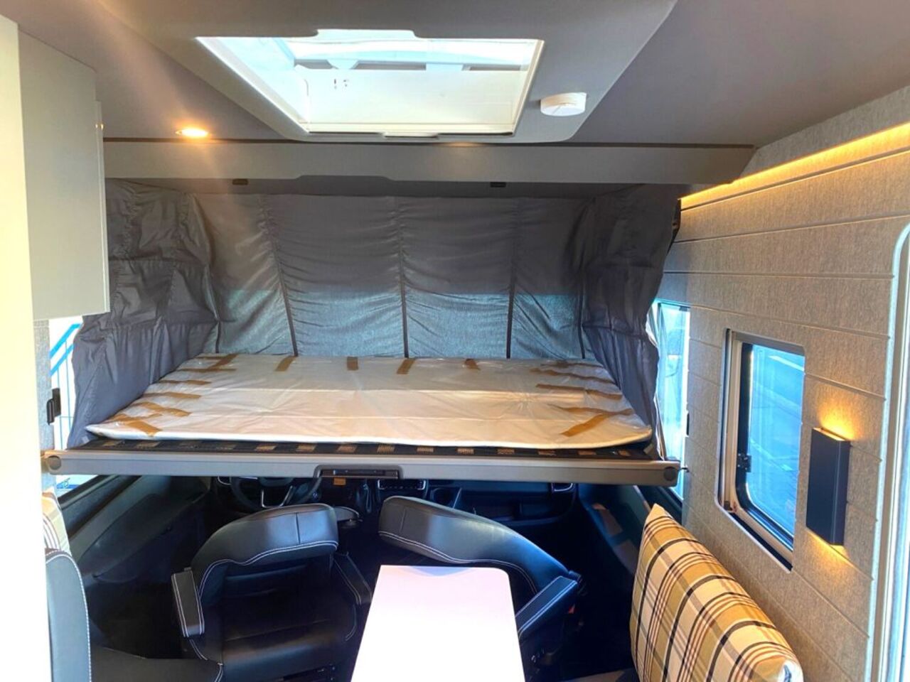 NIESMANN + BISCHOFF 6.9 E !!! Top-Preis Garantie !!! Ansicht 17 für Fahrzeugdetailseite