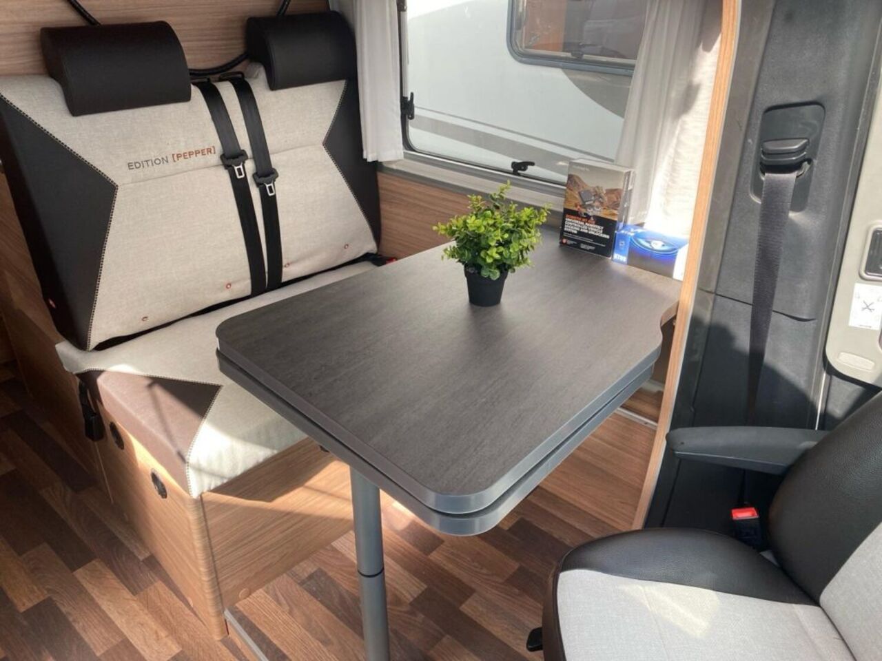 WEINSBERG 640 MEG EDITION [PEPPER] Aus 1.Hand Ansicht 11 für Fahrzeugdetailseite