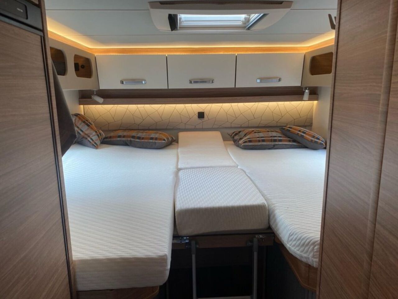 WEINSBERG 640 MEG EDITION [PEPPER] Aus 1.Hand Ansicht 16 für Fahrzeugdetailseite
