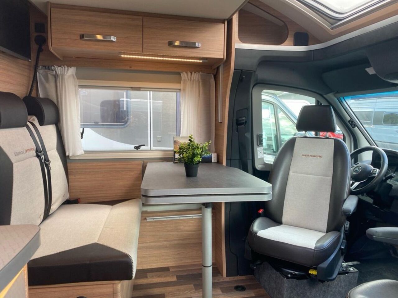 WEINSBERG 640 MEG EDITION [PEPPER] Aus 1.Hand Ansicht 21 für Fahrzeugdetailseite