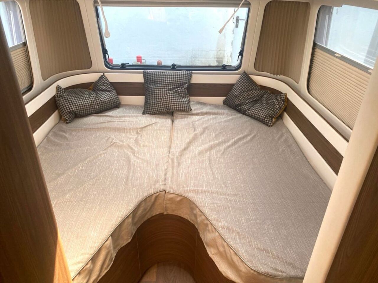 HYMER-ERIBA 820 nur an Wiederverkäufer Ansicht 10 für Fahrzeugdetailseite