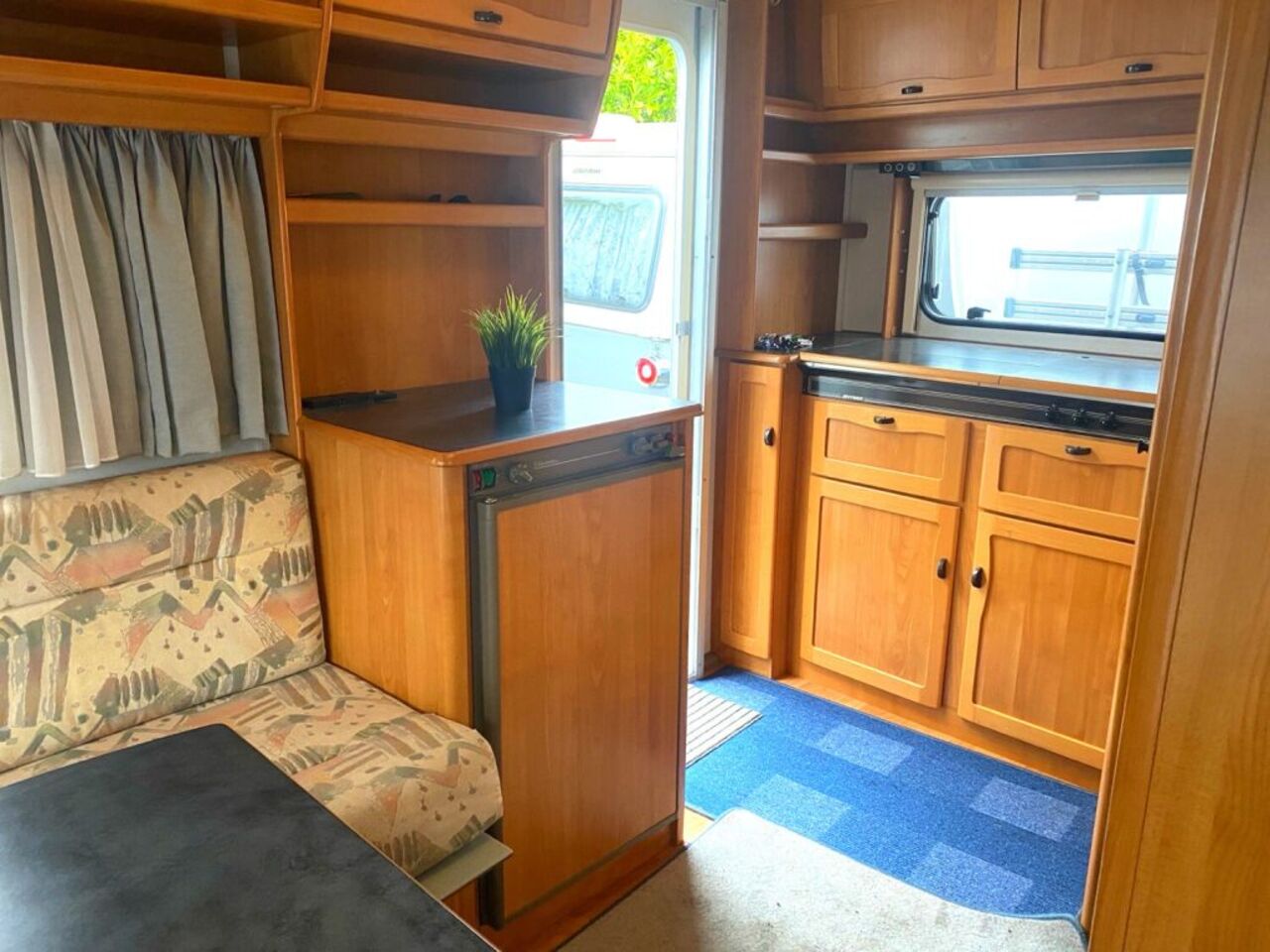 HYMER-ERIBA 390 Verkauf an Händler Ansicht 15 für Fahrzeugdetailseite