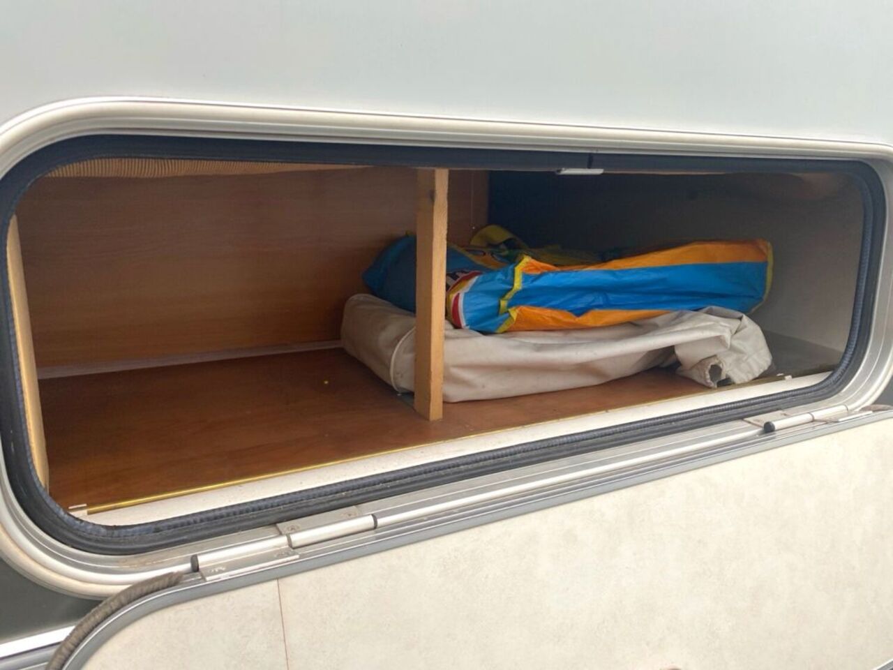 HYMER-ERIBA 390 Verkauf an Händler Ansicht 17 für Fahrzeugdetailseite