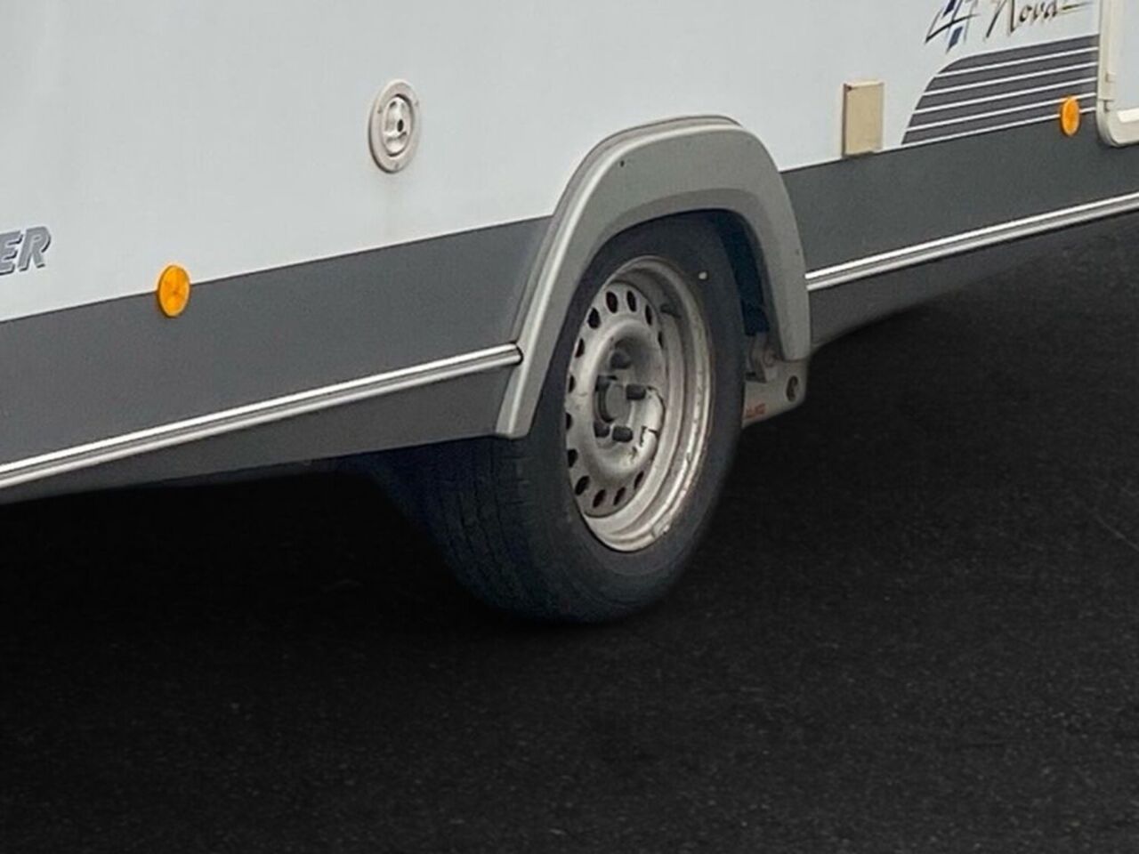 HYMER-ERIBA 390 Verkauf an Händler Ansicht 5 für Fahrzeugdetailseite