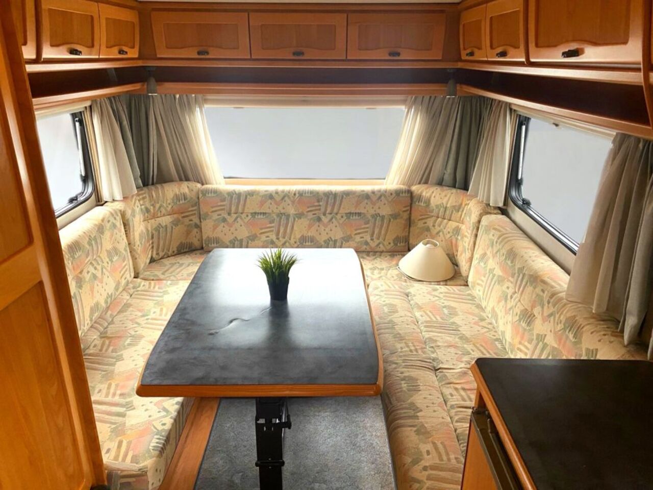 HYMER-ERIBA 390 Verkauf an Händler Ansicht 6 für Fahrzeugdetailseite
