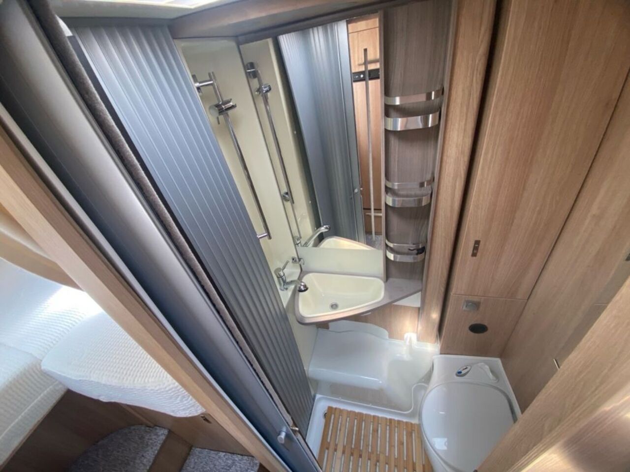 KNAUS 650 MEG !!! TopPreis+Service !!! Ansicht 14 für Fahrzeugdetailseite